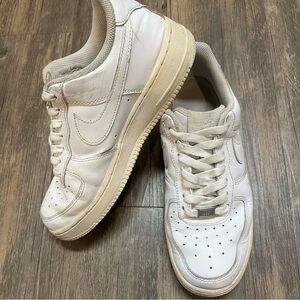 Nike Women’s Air Force 1 '07 White Tennis Shoes Sneakers Size 8